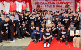 Bawaslu HST juara 1 se-Kalsel lomba yel-yel pada apel siaga pengawasan kampanye